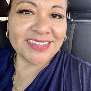 Meet your Posher, Solis